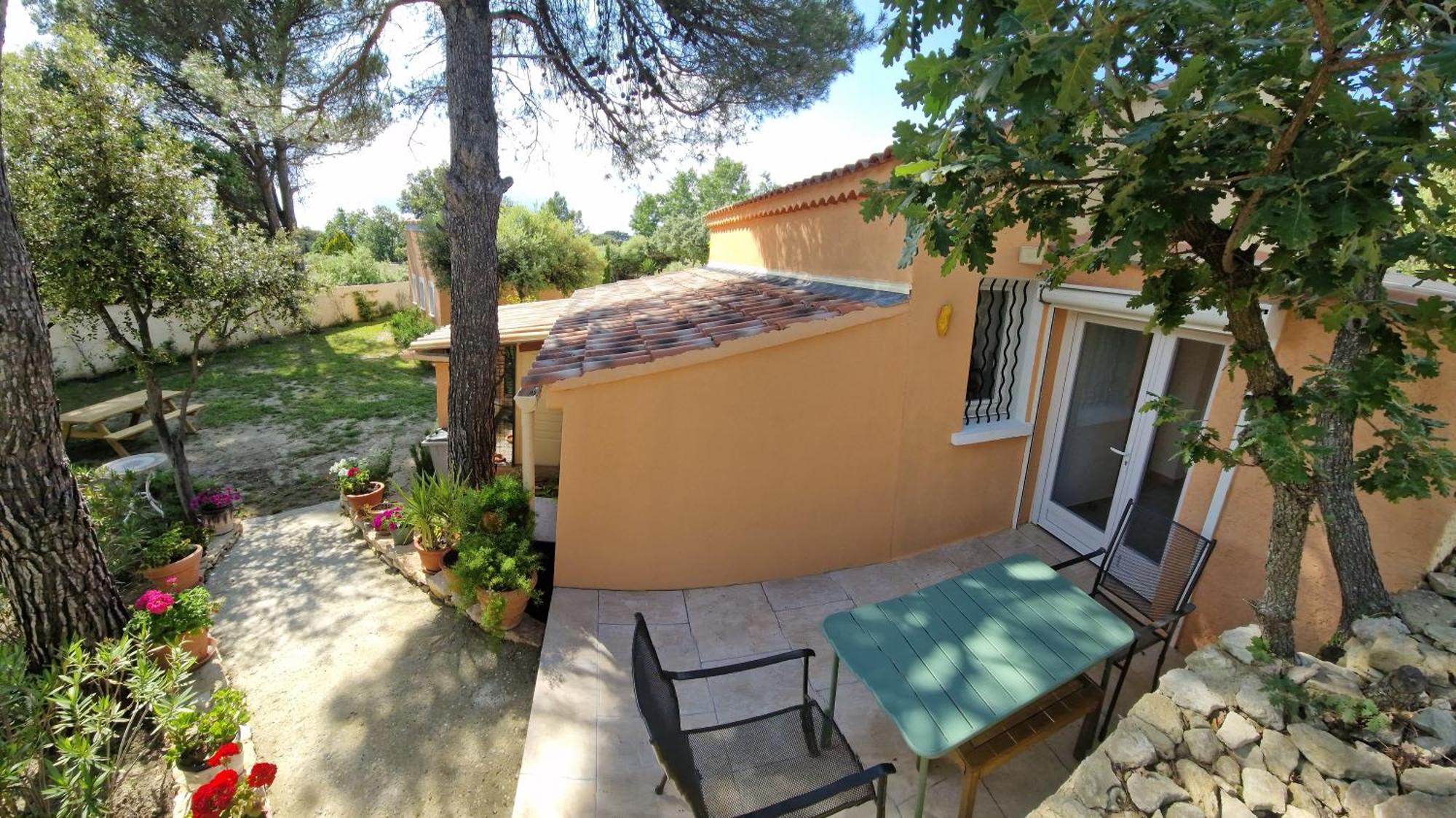 Villa La Cigaliere LʼIsle-sur-la-Sorgue Exterior foto