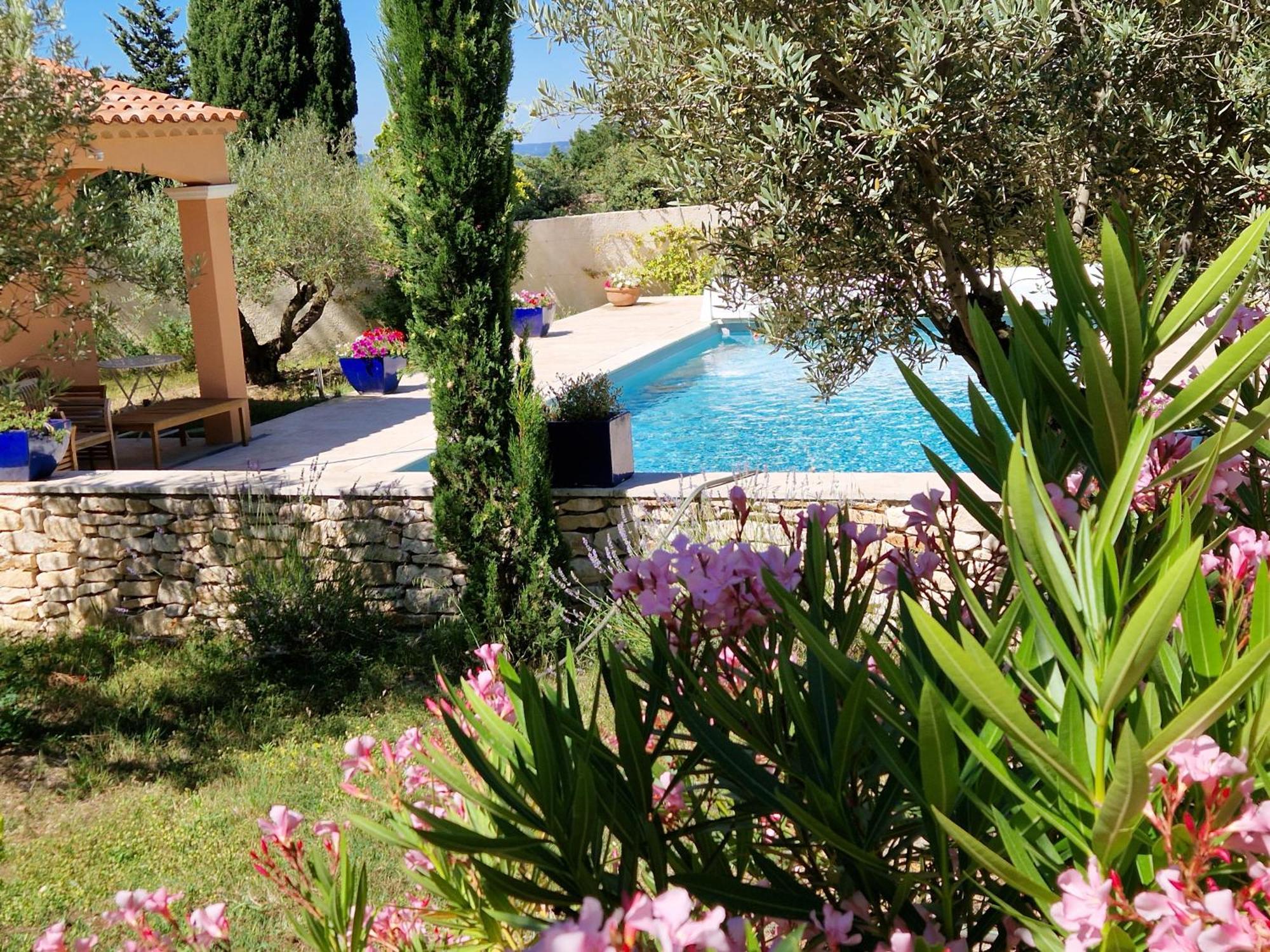 Villa La Cigaliere LʼIsle-sur-la-Sorgue Exterior foto
